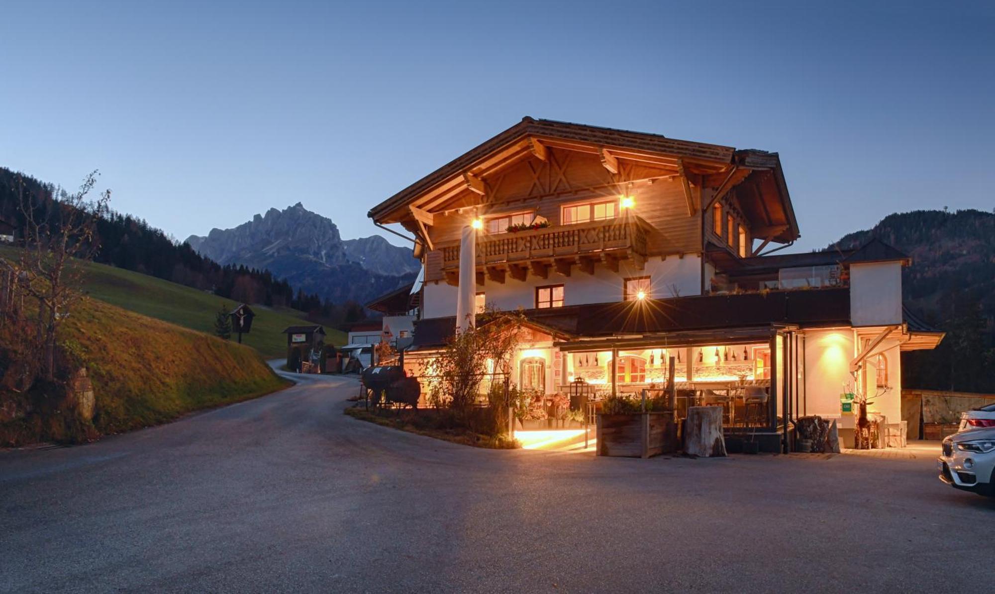 Hotel Und Alpen Apartments Mit Sauna - Buerglhoeh Bischofshofen Zewnętrze zdjęcie